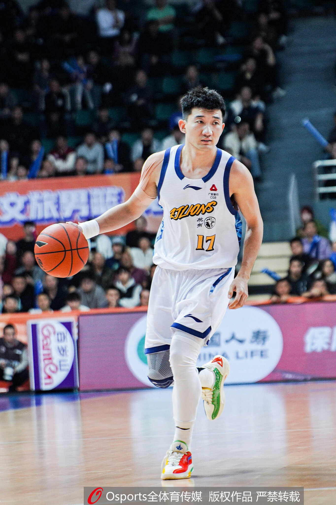 乐鱼官网-差距很大！广厦11次抢断&amp;山西仅1次 失误广厦5-16山西